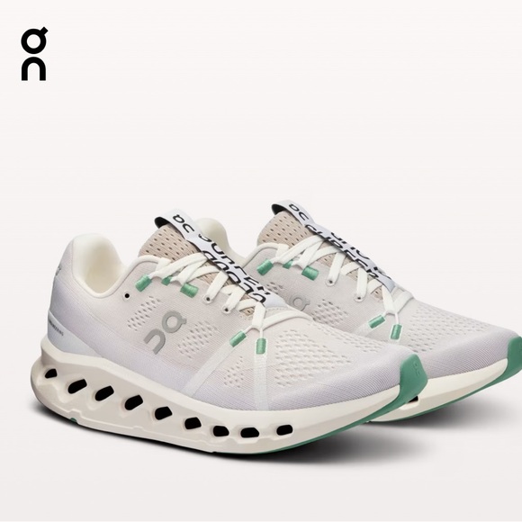 On Running Shoes - On cloud running  size 7.5! So cute. Teal color